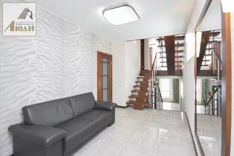 Таунхаус в Новосибирская область, Новосибирск Радужная ул., 3 (189 м)