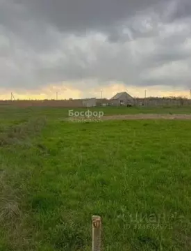 Участок в Крым, Кировский район, с. Яркое Поле ул. Высоцкого (15.0 ...