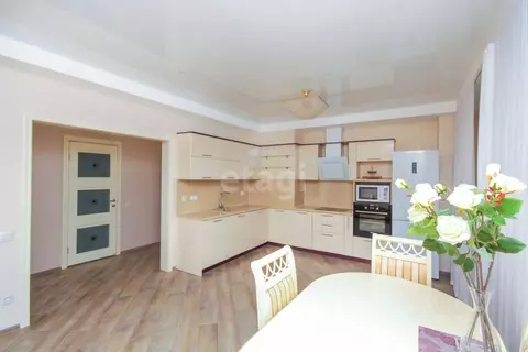 1-к кв. Тюменская область, Тюмень ул. Вересковая, 9 (61.5 м)