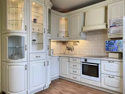 3-к кв. Москва ул. Кулакова, 4к1 (73.2 м)