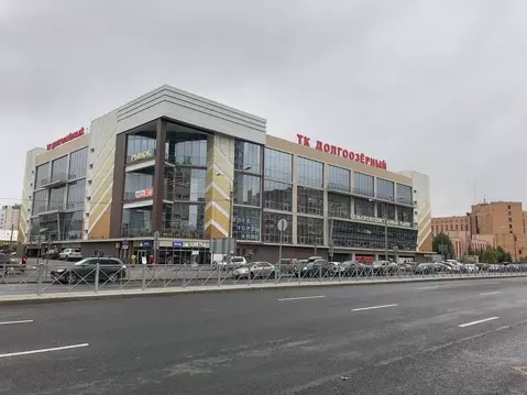 Торговая площадь в Санкт-Петербург ул. Ильюшина, 14 (142 м)