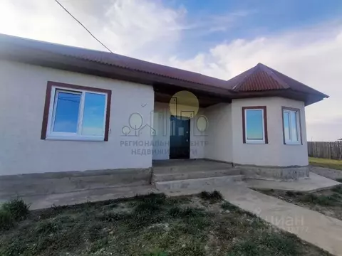 Дом в Иркутская область, Иркутский муниципальный округ, с. Хомутово ...