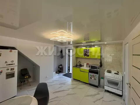 Дом в Иркутская область, Иркутский муниципальный округ, с. Пивовариха ...