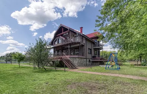 Дом в Калужская область, Малоярославецкий муниципальный округ, с. ...