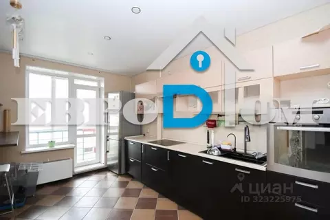 3-к кв. Омская область, Омск просп. Комарова, 15к3 (86.3 м)