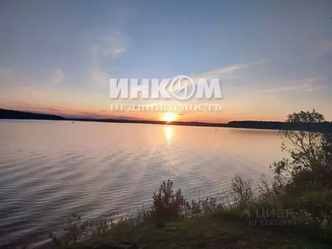 Участок в Московская область, Можайский муниципальный округ, с. Горки ...