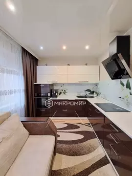 2-к кв. Челябинская область, Челябинск Новороссийская ул., 9 (64.4 м)