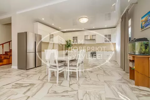 Дом в Пермский край, Пермь Осокинская ул., 58 (250 м)