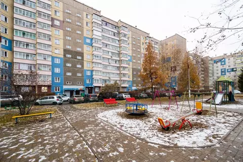 3-к кв. Красноярский край, Красноярск ул. Чернышевского, 106 (66.6 м)