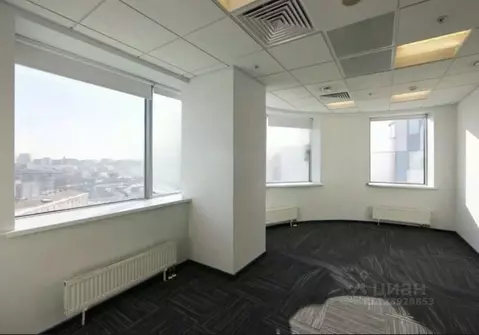 Офис в Москва ул. Двинцев, 12к1с1 (1384 м)