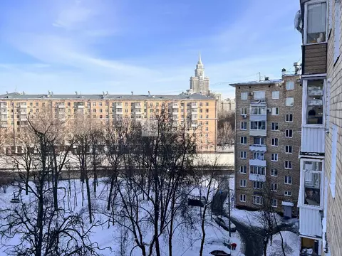 Продается 2-комнатная квартира