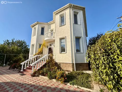 Дом в Укромное, Вишнёвая улица, 63 (200 м)