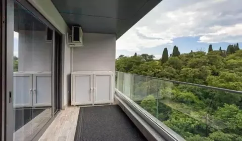 1-к кв. Крым, Ялта проезд Парковый, 6Б (45.0 м)