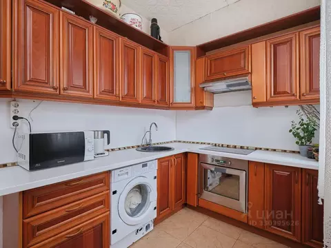 3-к кв. Санкт-Петербург Комендантский просп., 25к1Б (75.5 м)