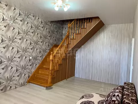 3-к кв. Калмыкия, Элиста 9-й мкр, 176к3 (83.7 м)