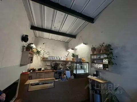 Торговая площадь в Москва Берсеневская наб., 14С8 (184 м)