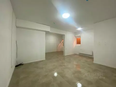 Помещение свободного назначения в Краснодарский край, Краснодар ул. ...