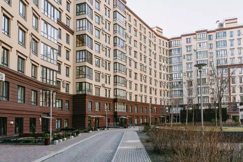2-к кв. Санкт-Петербург Петровский просп., 5 (86.0 м)
