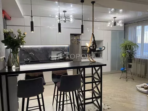 3-к кв. Алтайский край, Барнаул ул. Папанинцев, 111 (120.5 м)