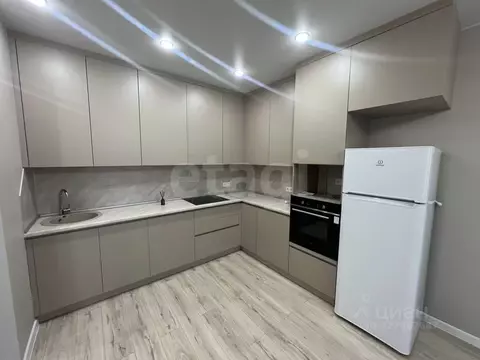 2-к кв. Тюменская область, Тюмень ул. Фармана Салманова, 3 (55.0 м)