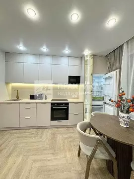 Продается 2-комнатная квартира