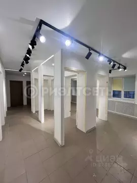 Офис в Мурманская область, Ковдор ул. Кошица, 2 (53 м)