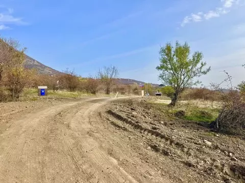 Участок в Крым, Алушта муниципальный округ, с. Лучистое ул. Имени Ю. ...