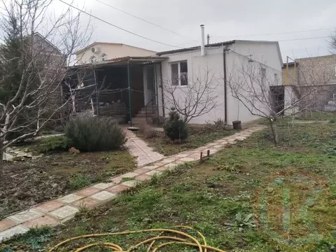 Дом в Крым, Сакский район, Суворовское с/пос, Строитель СНТ ул. 1-я ...