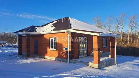 Дом в Белгородская область, Белгородский район, Пушкарское с/пос, с. ...