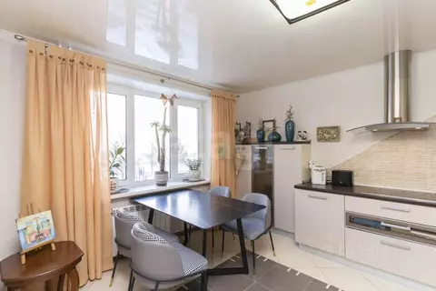3-к кв. Тюменская область, Тюмень ул. Пермякова, 71к3 (103.0 м)