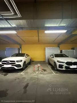 Гараж в Москва ул. Лобачевского, 118к4 (16 м)