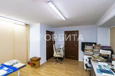 Помещение свободного назначения в Тюменская область, Тюмень ул. ...