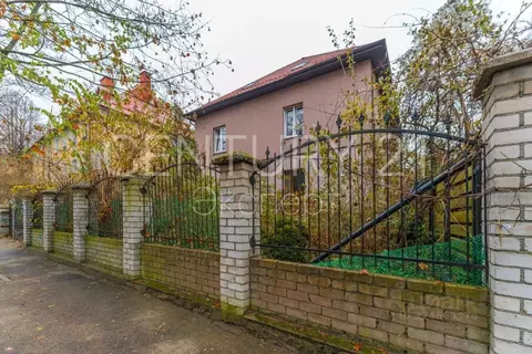 Дом в Калининградская область, Калининград Каменная ул., 10 (391 м)