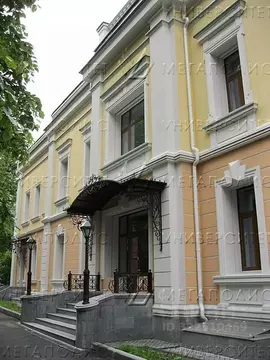 Помещение свободного назначения в Москва Большой Саввинский пер., ...