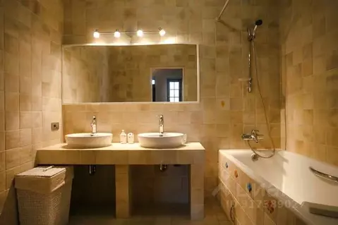 Дом в Московская область, Волоколамский муниципальный округ, с. ...