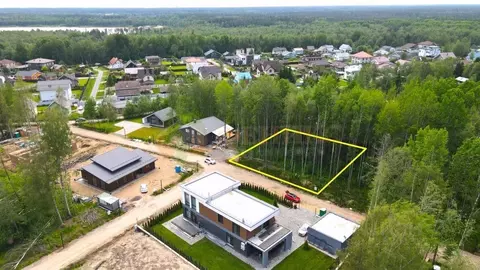 Участок в Ленинградская область, Выборгский район, Первомайское с/пос, ...