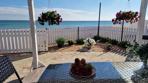 Дом в Краснодарский край, Темрюкский район, Ахтанизовское с/пос, пос. ...