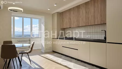 2-комнатная квартира: Пятигорск, Оранжерейная улица, 17к3 (77 м)