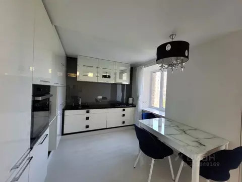 4-к кв. Башкортостан, Уфа Комсомольская ул., 27 (82.0 м)