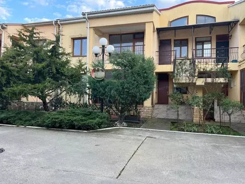 3-к кв. Краснодарский край, Сочи Адлер жилрайон,  (93.8 м)