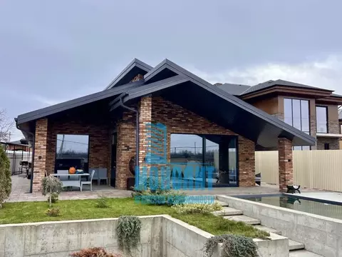 Дом в Ростовская область, Батайск ул. Куйбышева, 1А (170 м)