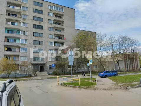 Продается комната в 4-комнатной квартире