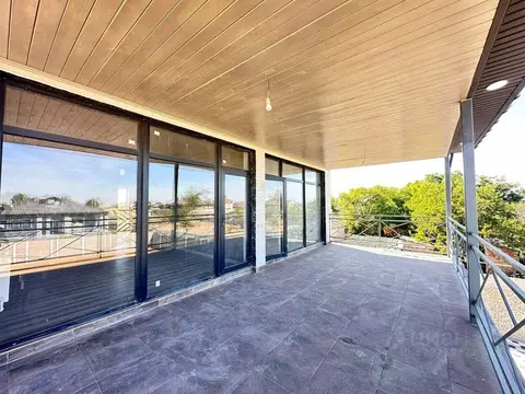 Дом в Крым, Сакский район, с. Уютное ул. Новая, 14 (180 м)