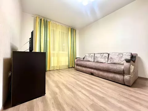 1-к кв. Ленинградская область, Кудрово г. Всеволожский район, ...