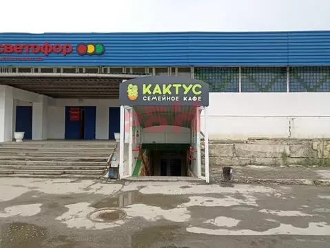 Торговая площадь (396 м)