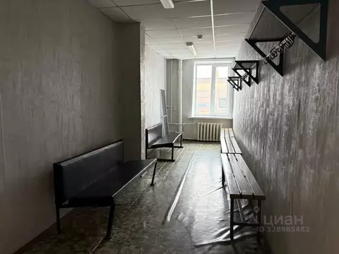 Помещение свободного назначения в Татарстан, Казань ул. Богатырева, 3 ...