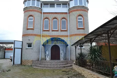 Дом в Краснодарский край, Темрюкский район, Тамань ст-ца Комсомольская ...