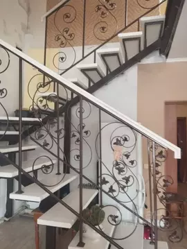 Дом в Алтайский край, Барнаул городской округ, пос. Бельмесево ул. ...