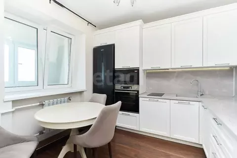 2-к кв. Тюменская область, Тюмень ул. Урицкого, 30 (54.8 м)