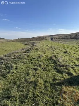 Участок в Трудовское сельское поселение, село Строгоновка, улица ...